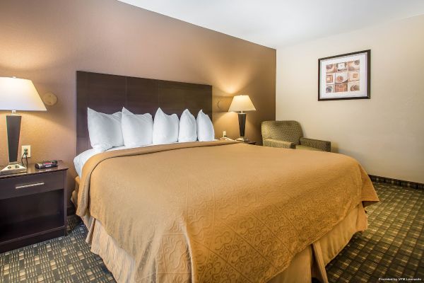Quality Inn and Suites Decorah